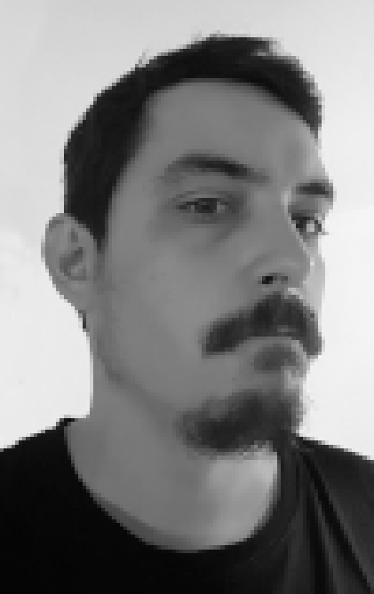 Yo, en baja resolución